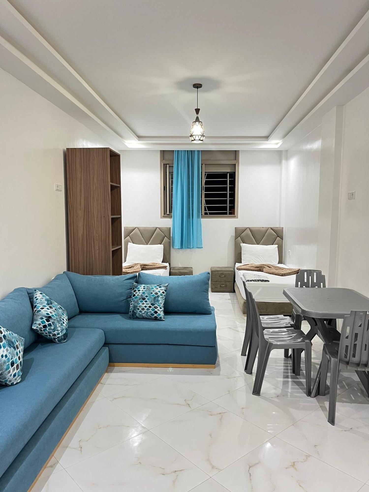 Kaza Moon Hostel Imszuan Kültér fotó