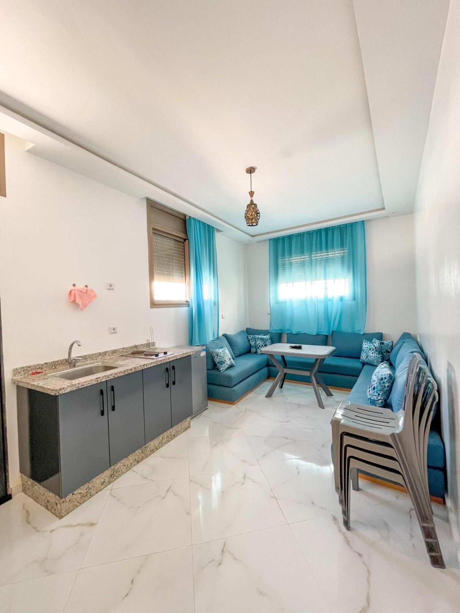 Kaza Moon Hostel Imszuan Kültér fotó