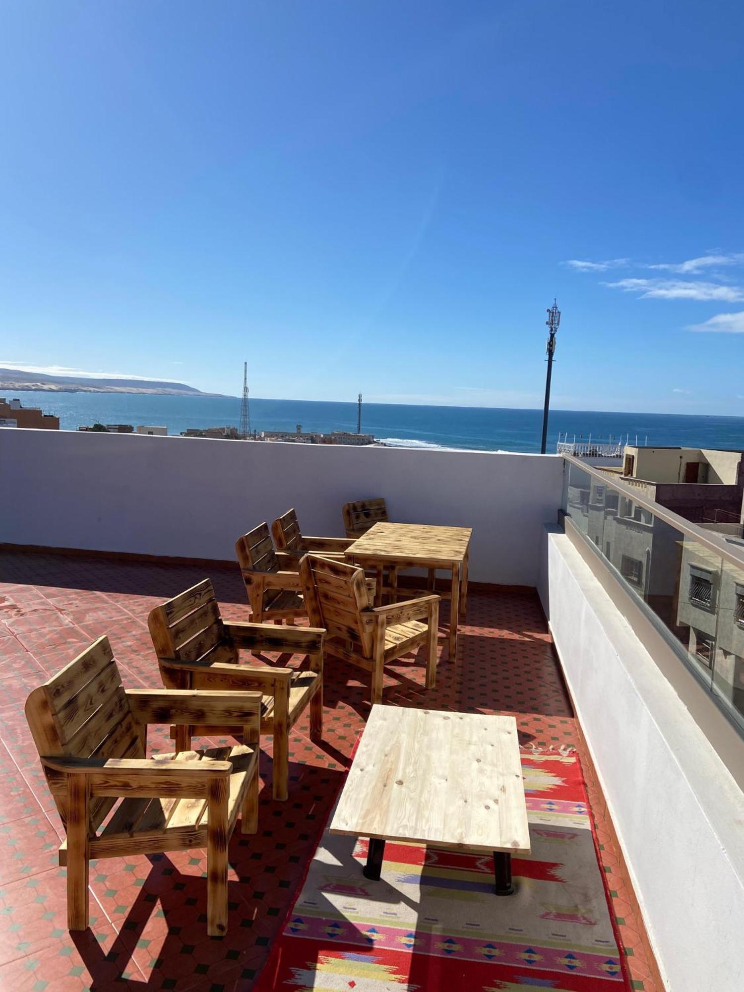 Kaza Moon Hostel Imszuan Kültér fotó