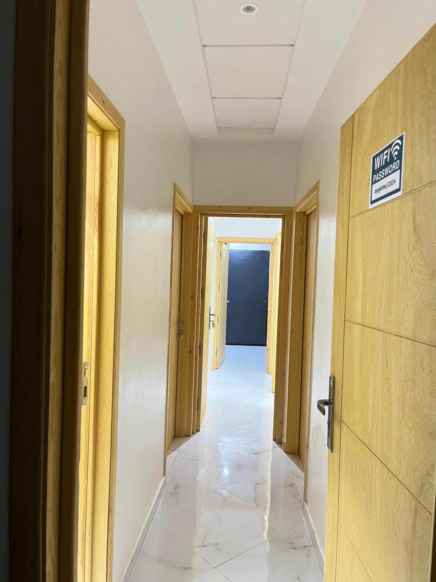 Kaza Moon Hostel Imszuan Kültér fotó