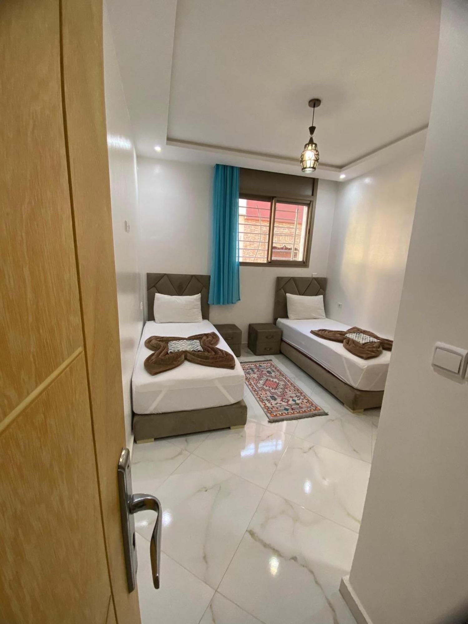 Kaza Moon Hostel Imszuan Kültér fotó