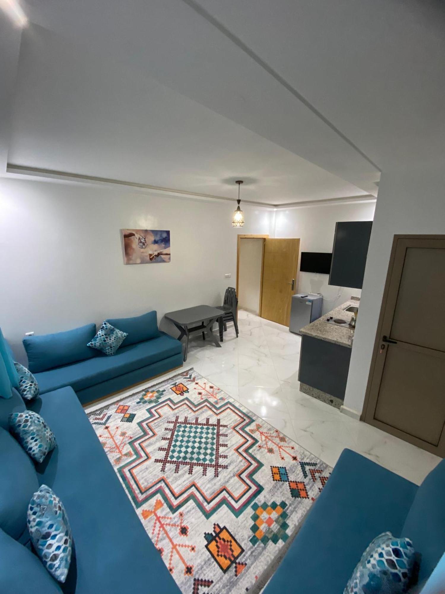 Kaza Moon Hostel Imszuan Kültér fotó