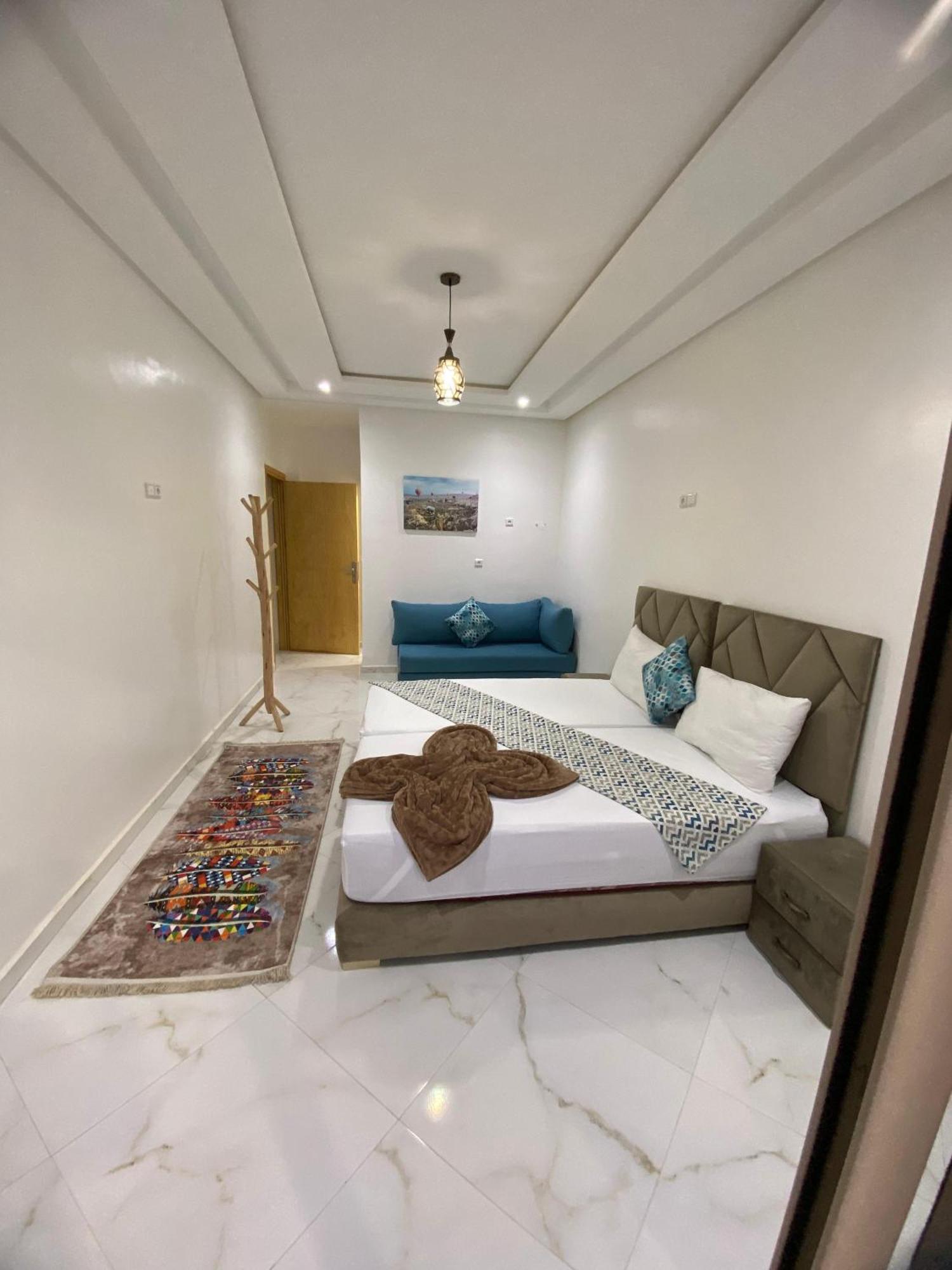 Kaza Moon Hostel Imszuan Kültér fotó