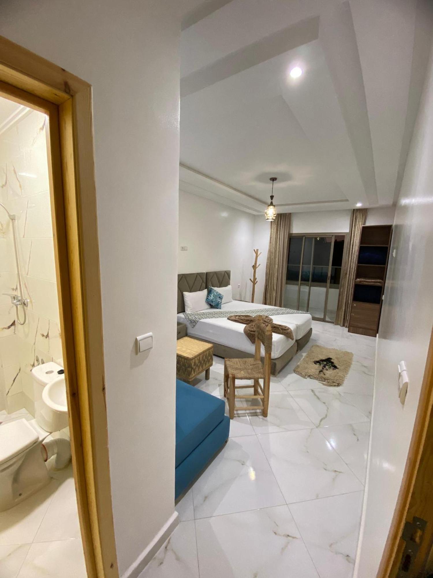 Kaza Moon Hostel Imszuan Kültér fotó
